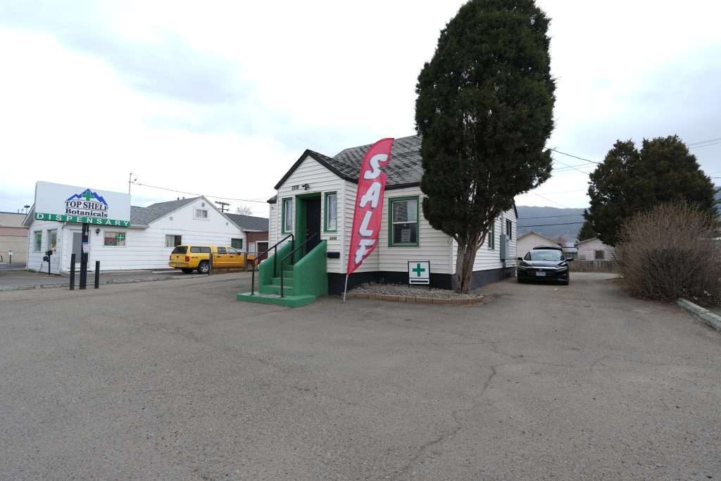 Exterior view of the dispensary in Butte MT, Top Shelf Botanicals, showcasing the store front and inviting entrance.